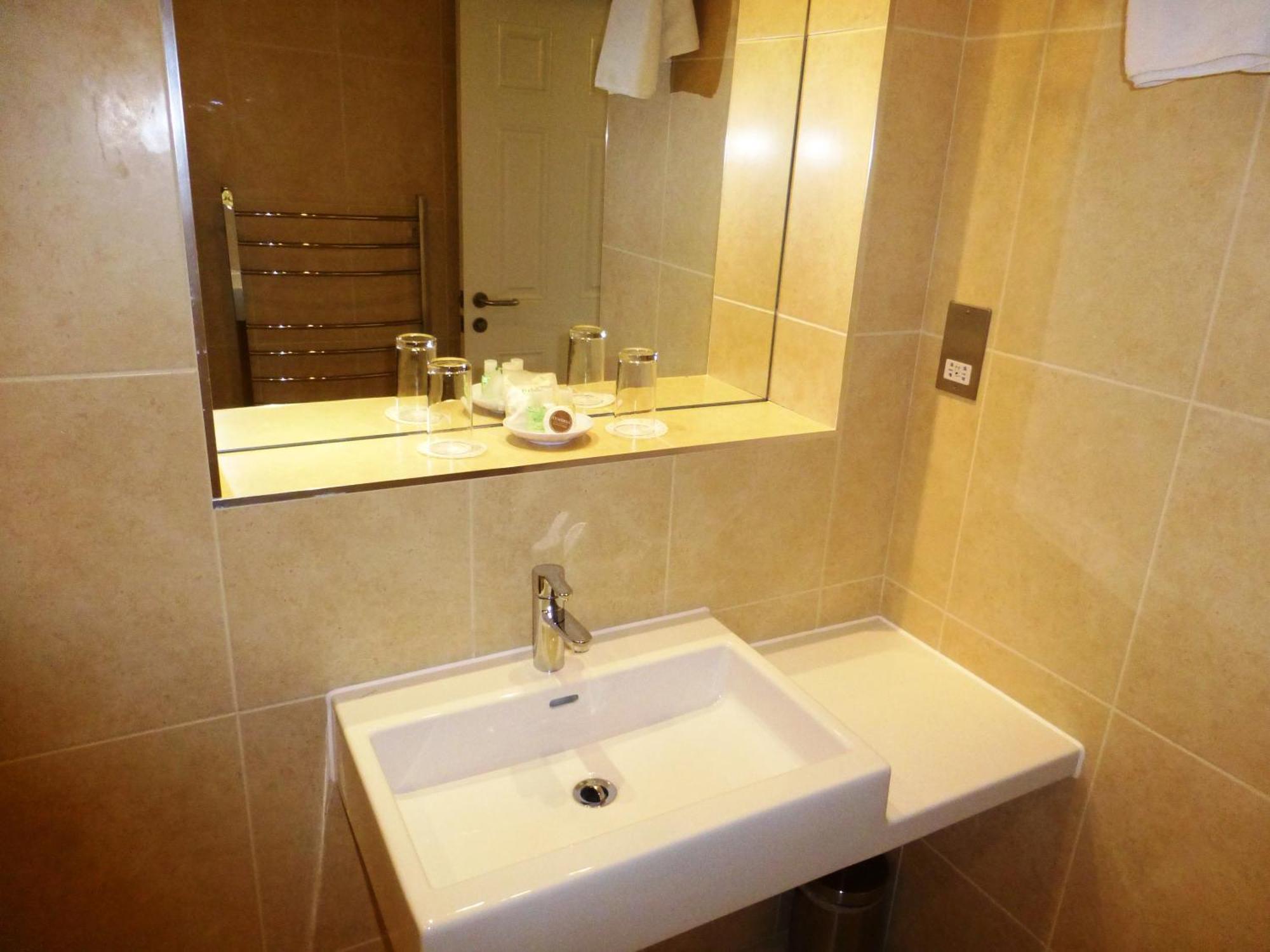 The Riverside House Hotel Мілденголл Номер фото